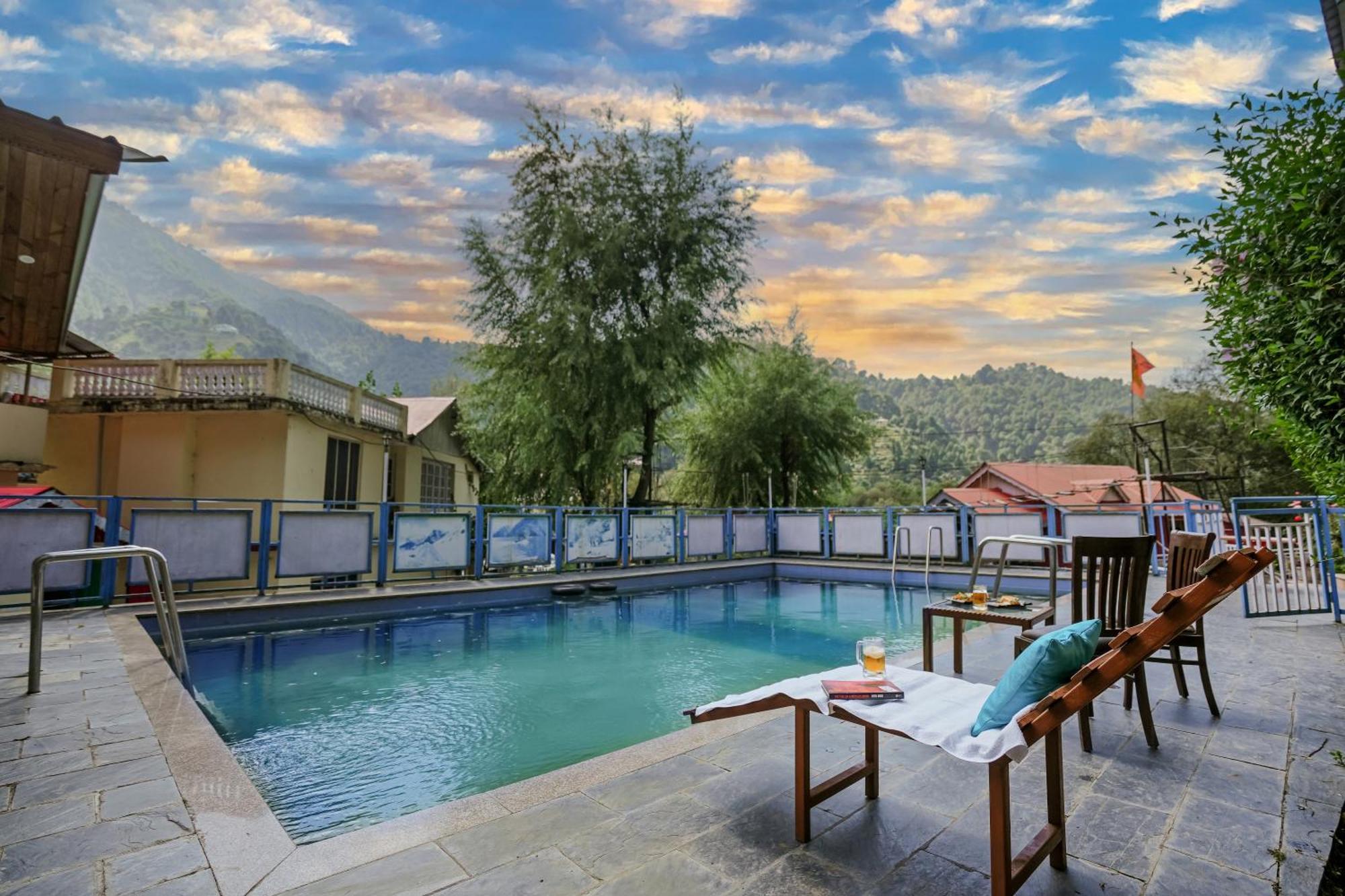 Pax Hotel Rock Villa Swimming Pool Available Далхаузи Экстерьер фото