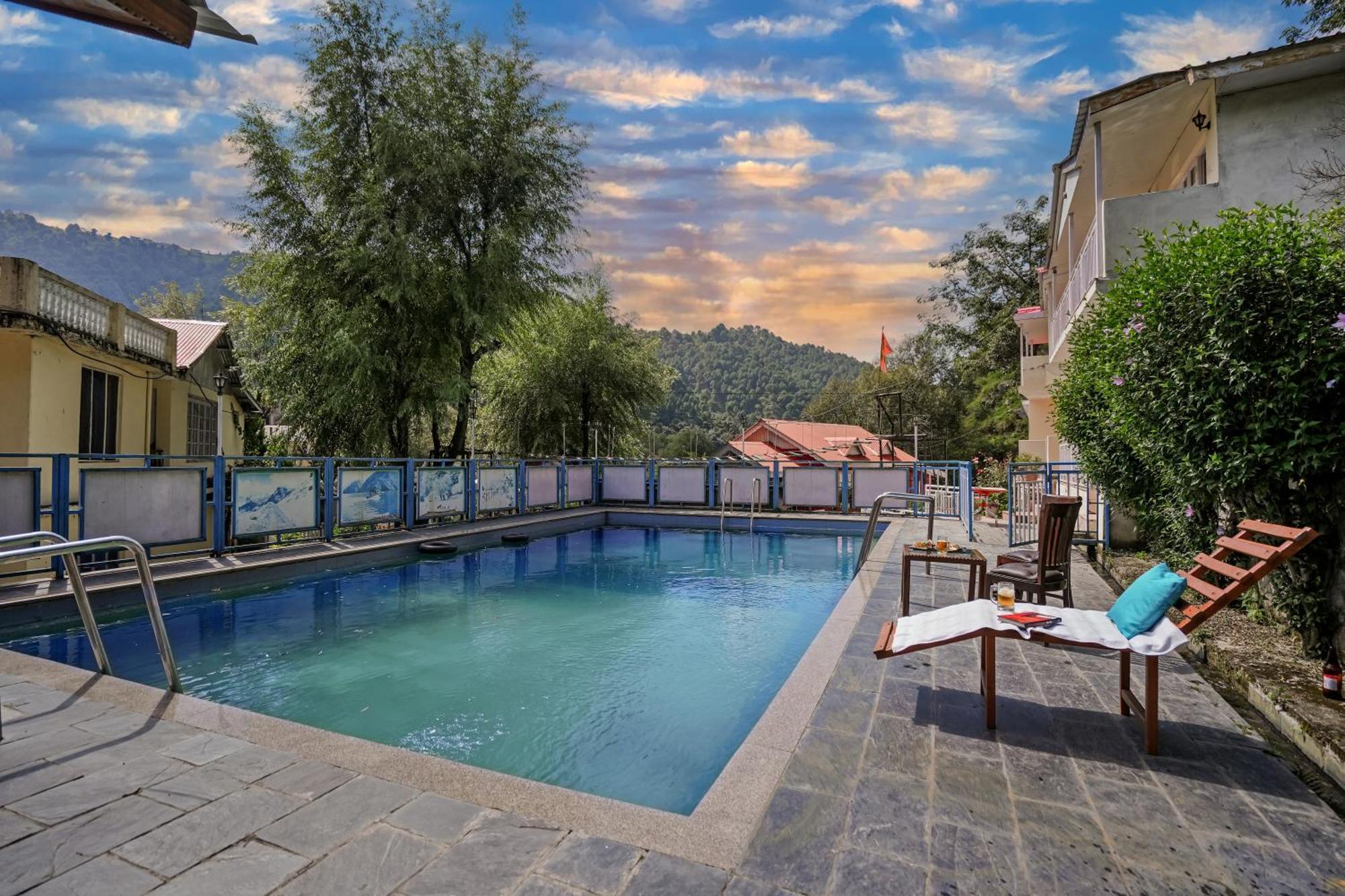 Pax Hotel Rock Villa Swimming Pool Available Далхаузи Экстерьер фото