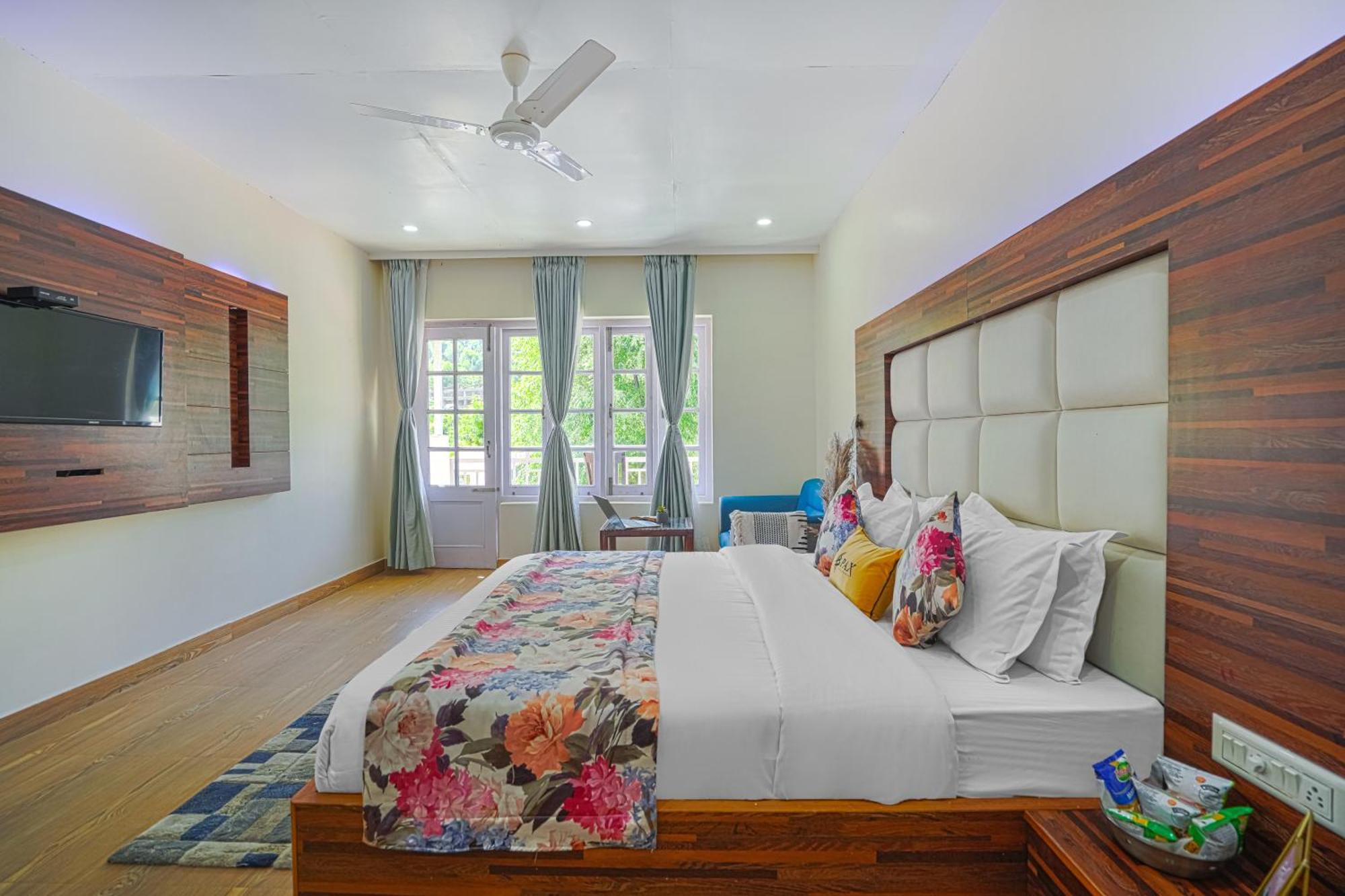 Pax Hotel Rock Villa Swimming Pool Available Далхаузи Экстерьер фото