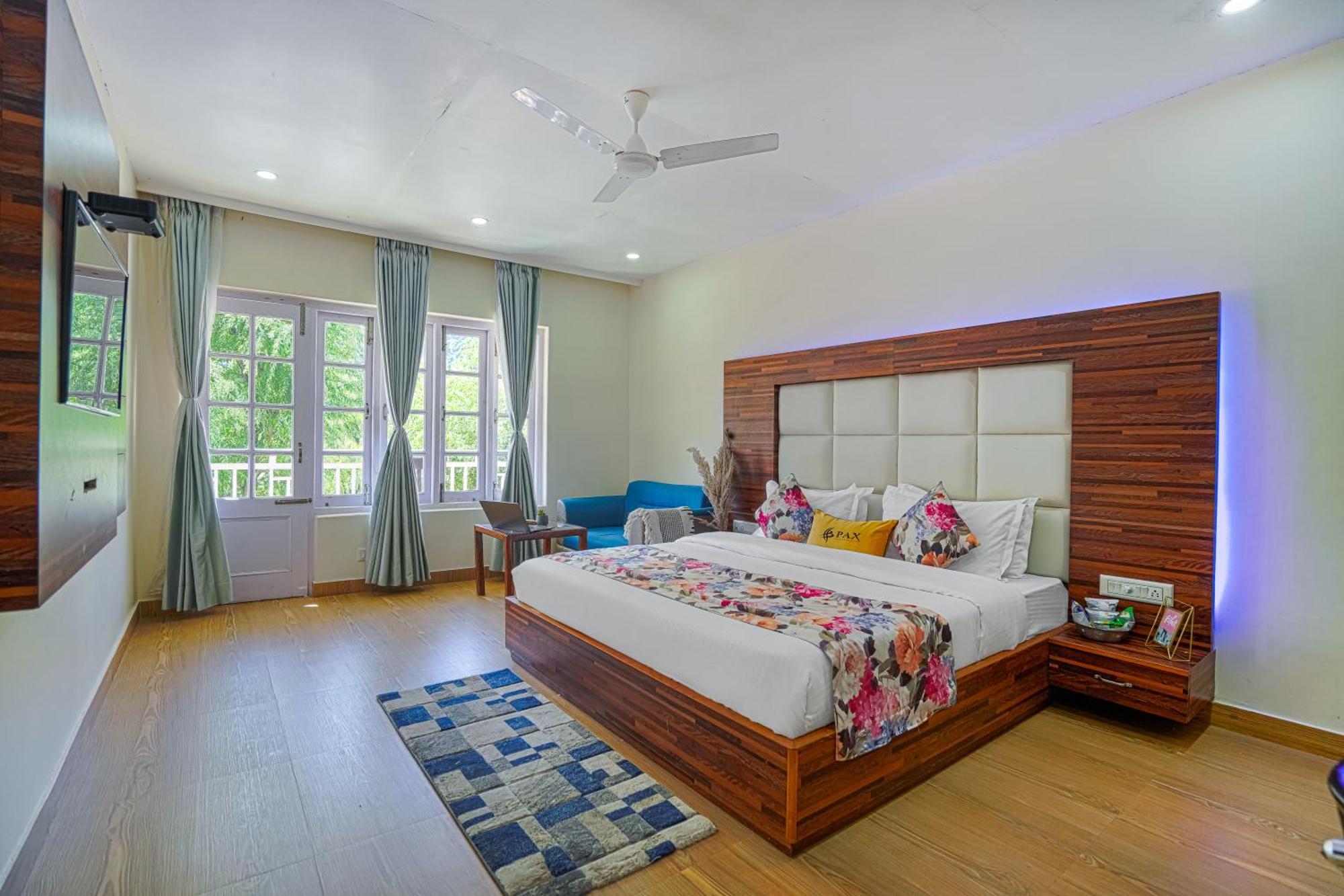 Pax Hotel Rock Villa Swimming Pool Available Далхаузи Экстерьер фото